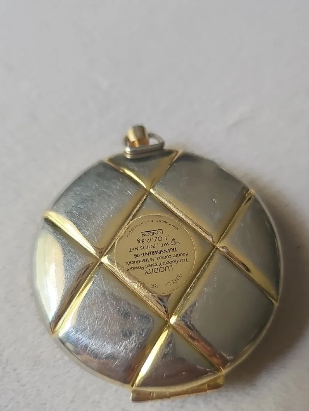 Estee LAUDER 2000s Quilted Round SMALL Compact  Powder Mirror  Accessories